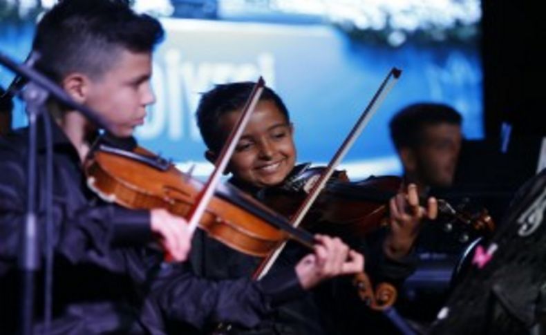 Konak'ta genç yeteneklere ilk konser kutlaması